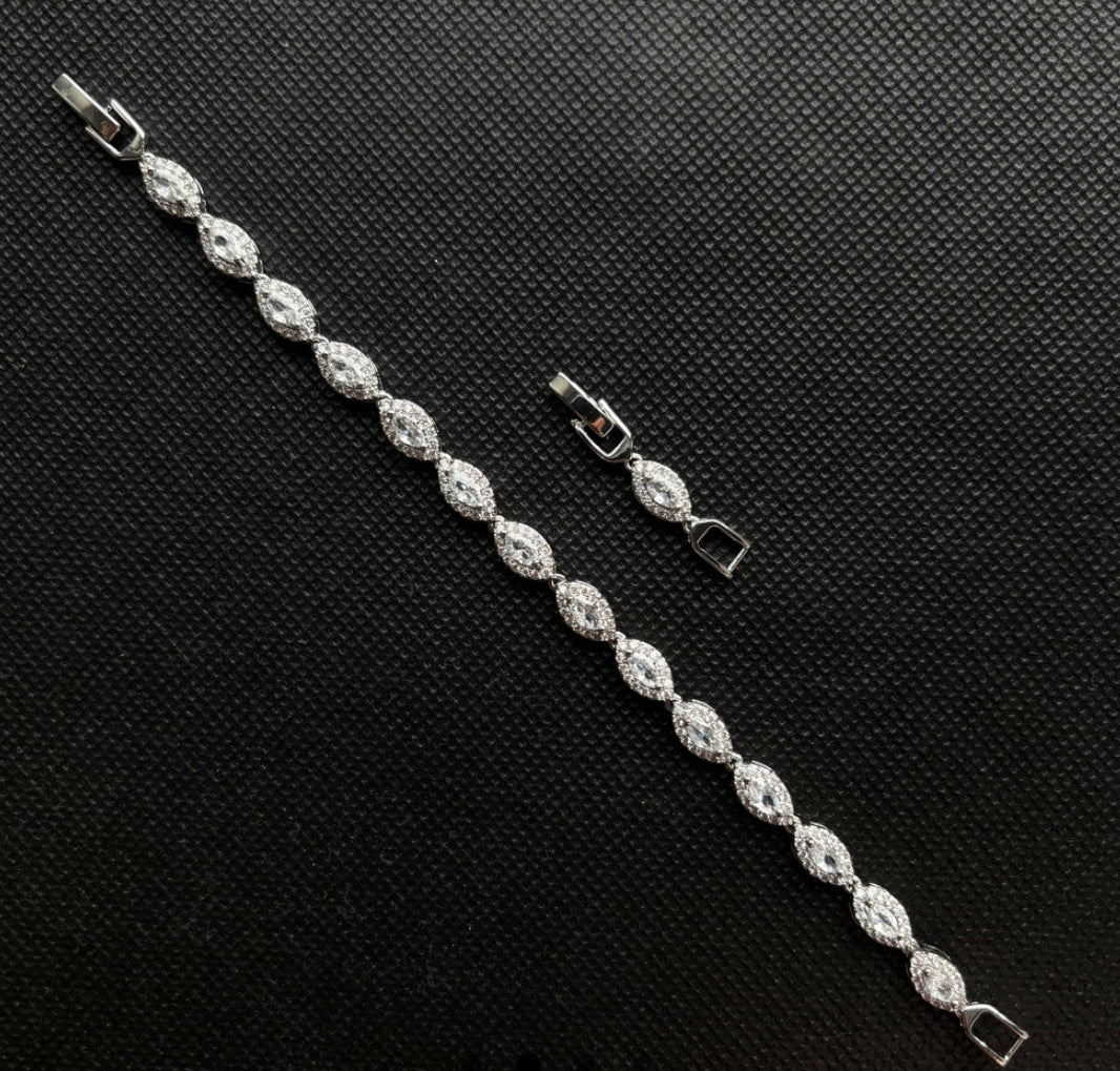 Eye Crystal Bracelet