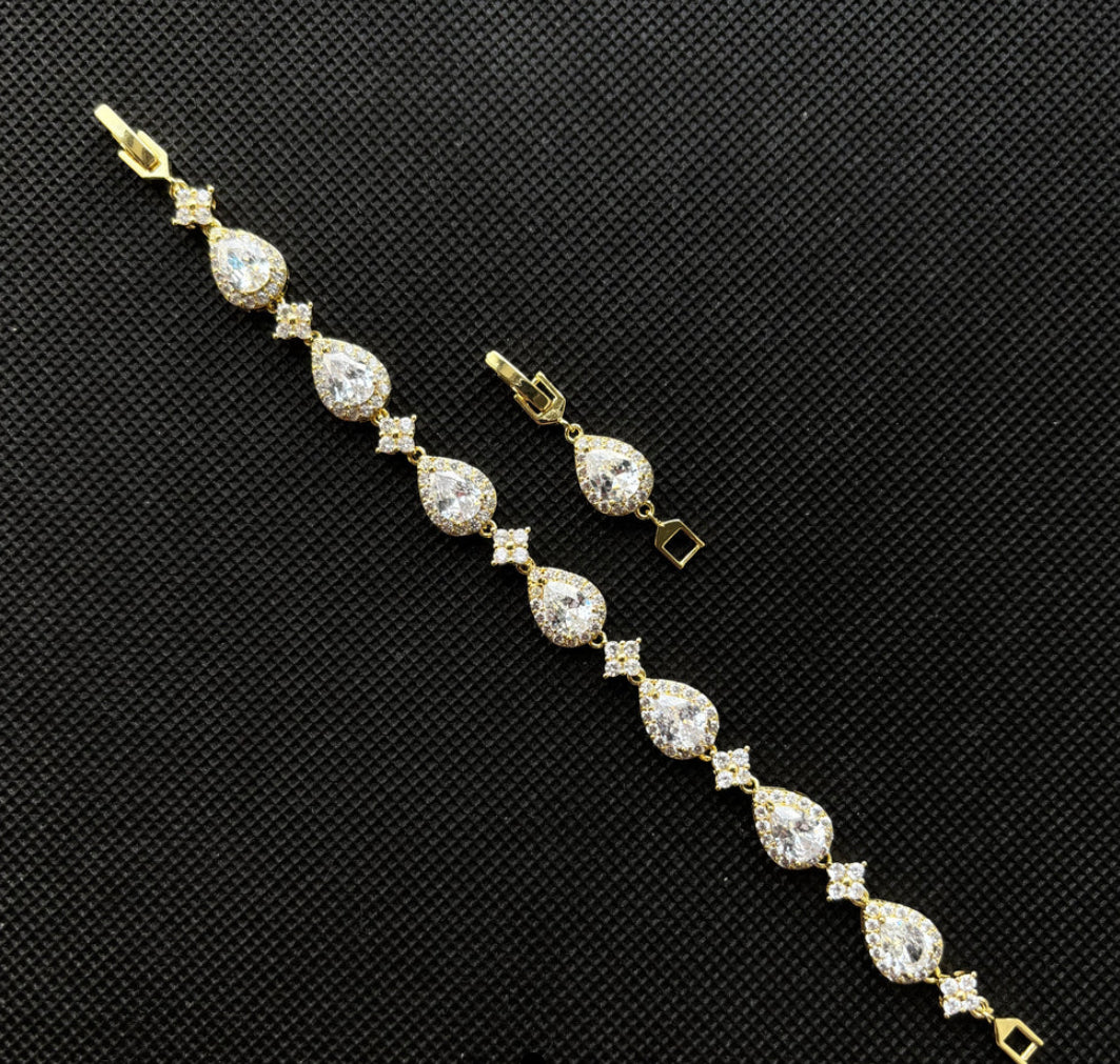 Star Bracelet Gold