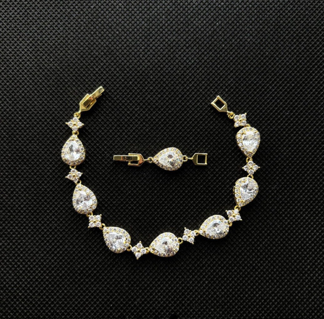 Star Bracelet Gold