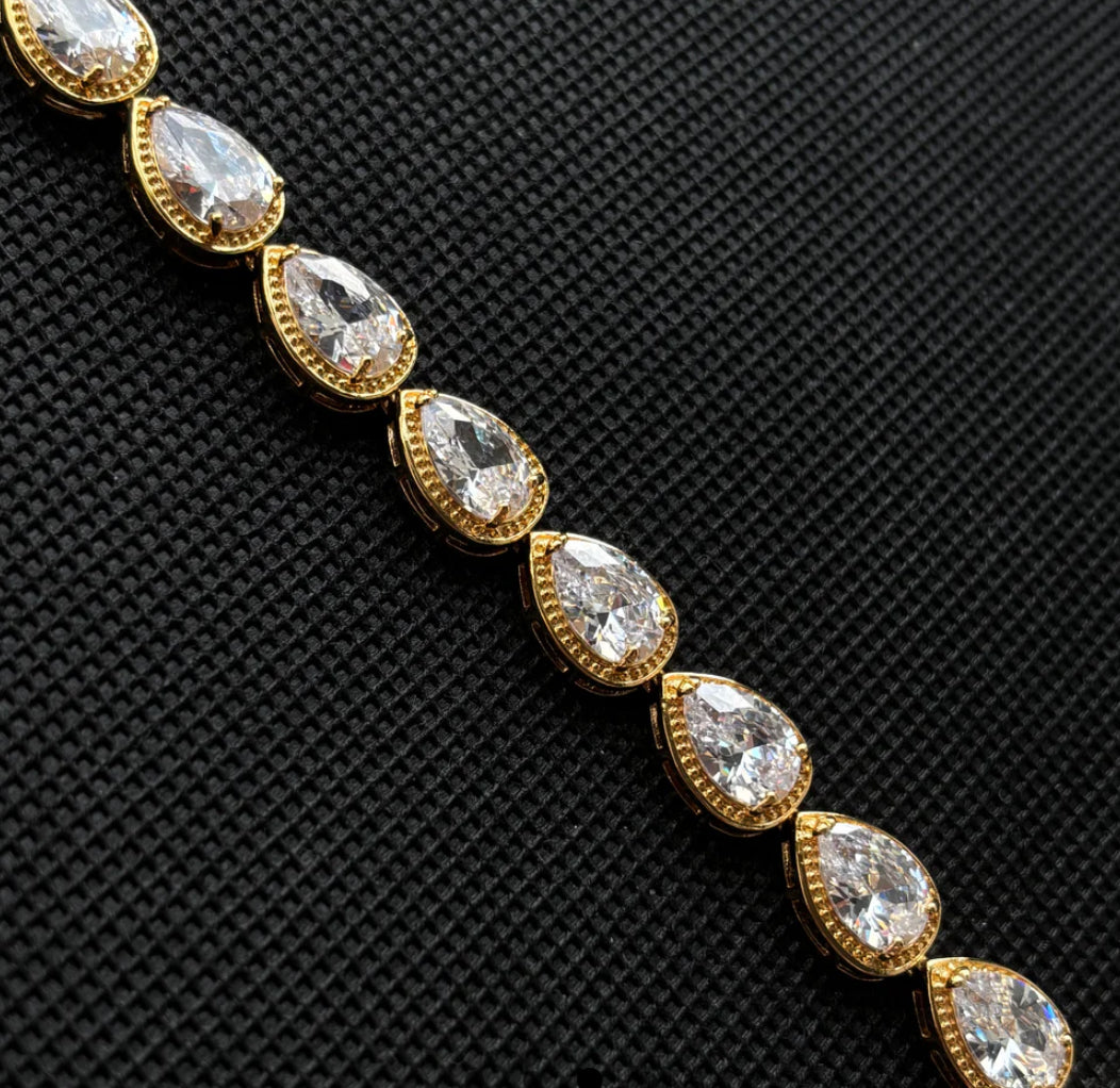Raindrop Bracelet Gold