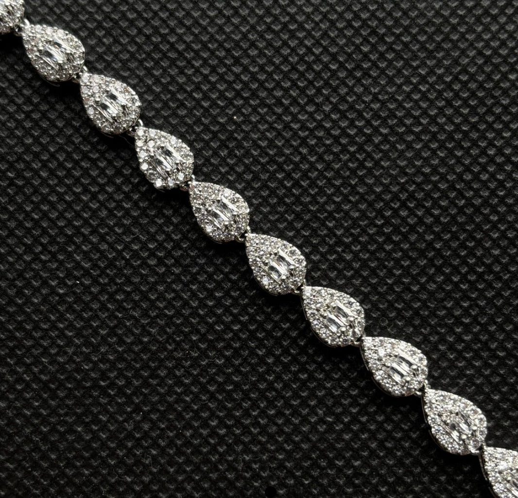 Mini Raindrop Bracelet